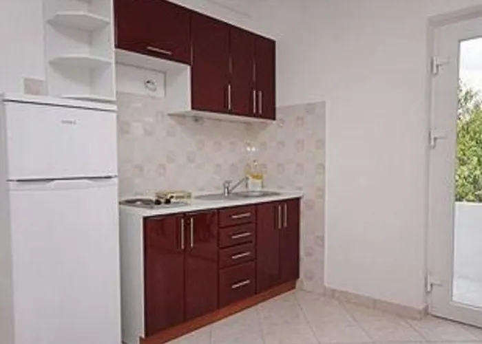 Kleines Emil Bordo By Interhome Муртер