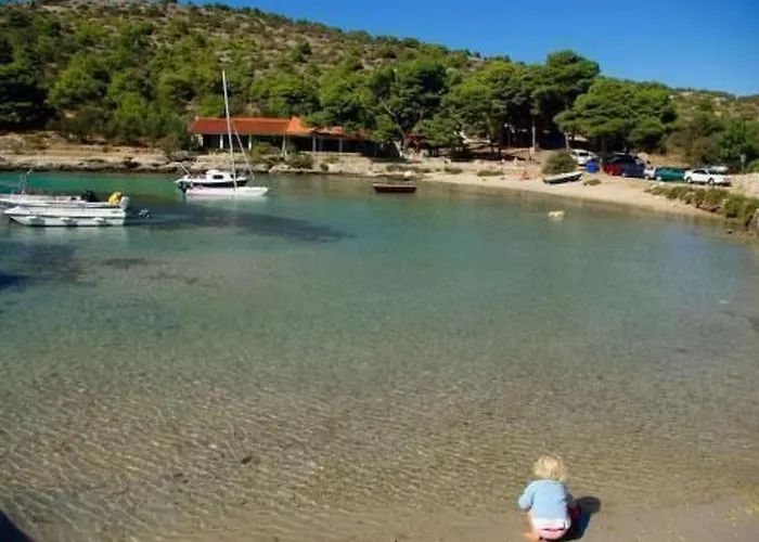 Kleines Emil Bordo By Interhome Murter